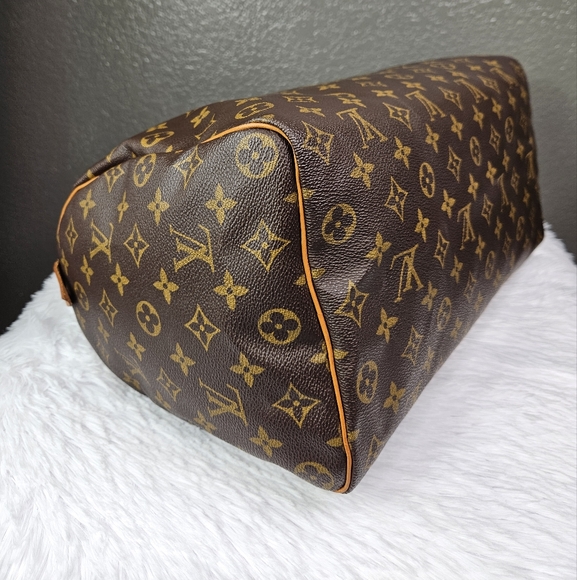 Authentic LV Speedy 35 - Picture 12 of 16